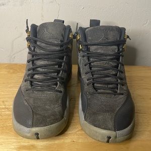 Jordan 12 retro Wolf grey